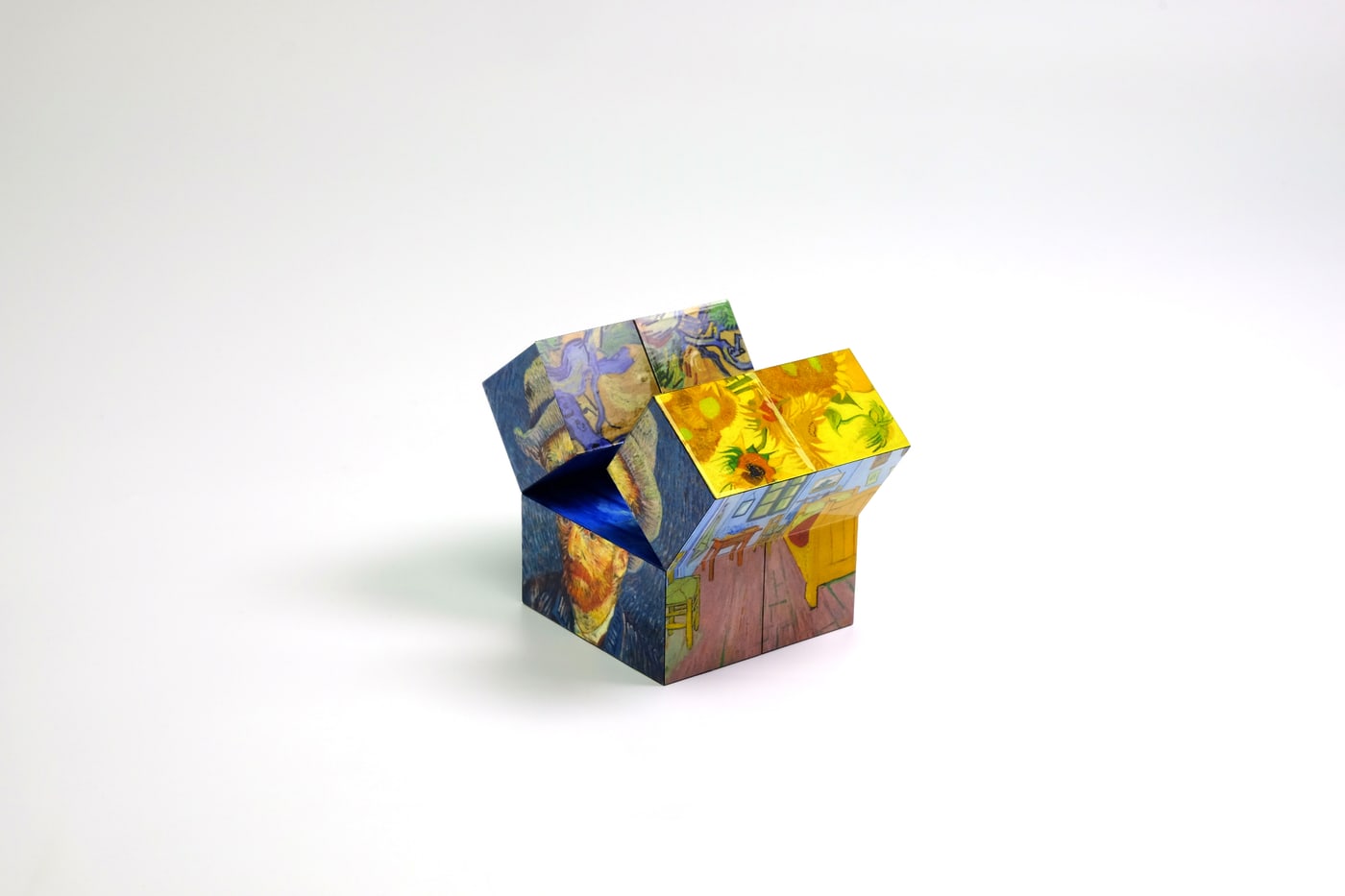Custom Magic Cube for Museums | Iconic Souvenirs